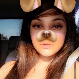 Meet your Posher, Vanessa